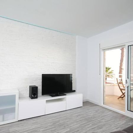 Apartamento Con Vistas Al Mar En กัมบริลส์ ภายนอก รูปภาพ
